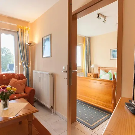 Linde * Goehren (Ruegen)